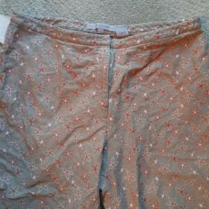 Embroidered Capri Pants